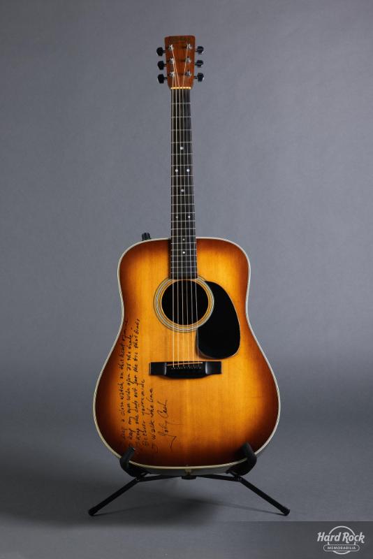 Martin D 28 Guitar